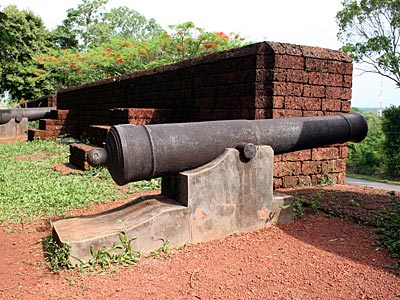Cannons at Noen Wong Fortress