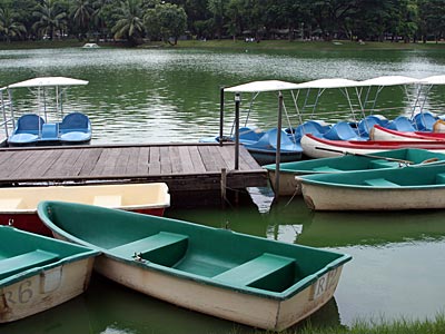 Lumphini Park - Boats for hire