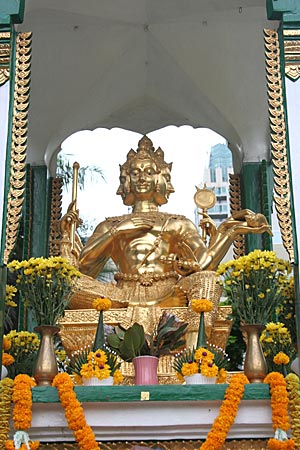 San Phra Phrom, Nai Lert Bangkok Hotel