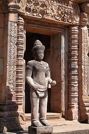 Southern entrance to the main tower at Phanom Rung.